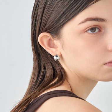 New Collection "Hug Pierce"